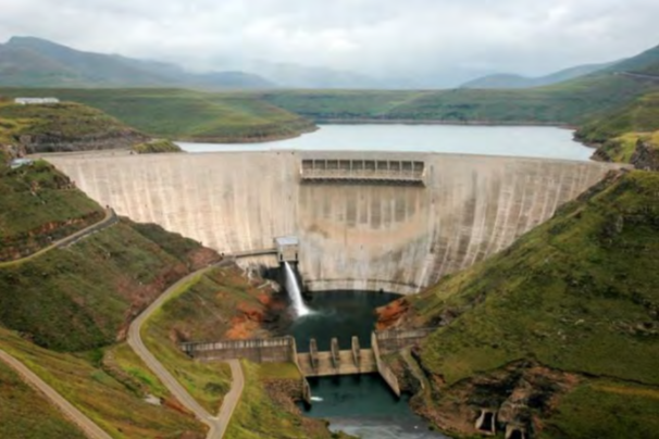 The Katse Dam, on the Malibamat'so River in Lesotho, was completed in 2009, as the centrepiece of the Phase 1 of the LHWP. Photo provided by: Amada44 / Wikimedia Commons.