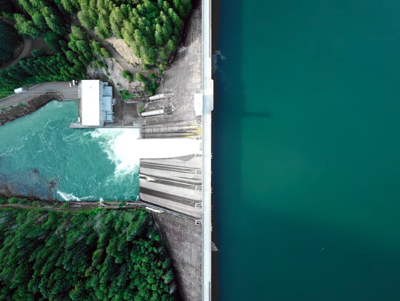 An aerial photo of a dam