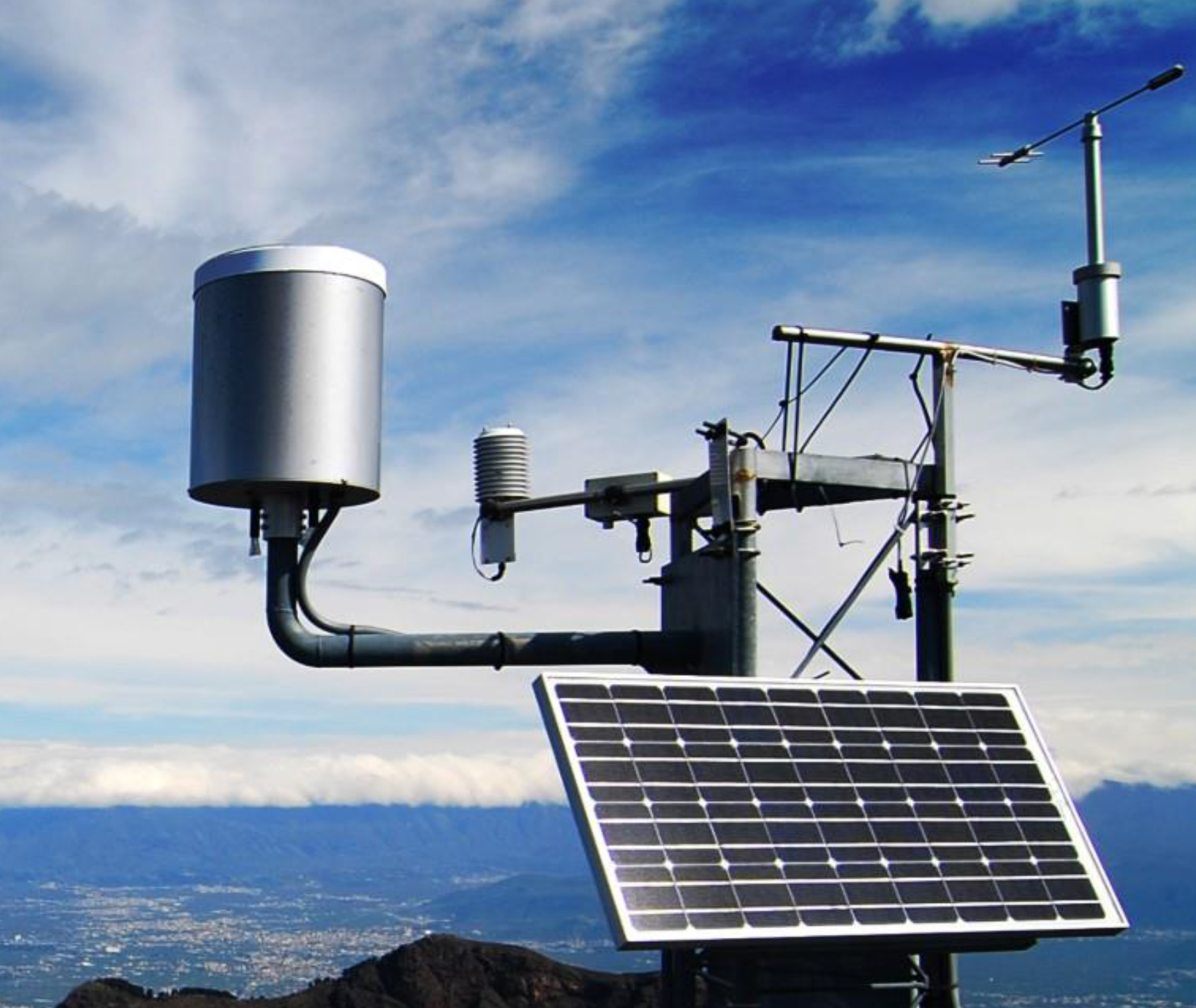 Automatic weather station. Credit: UNCC:eLearn